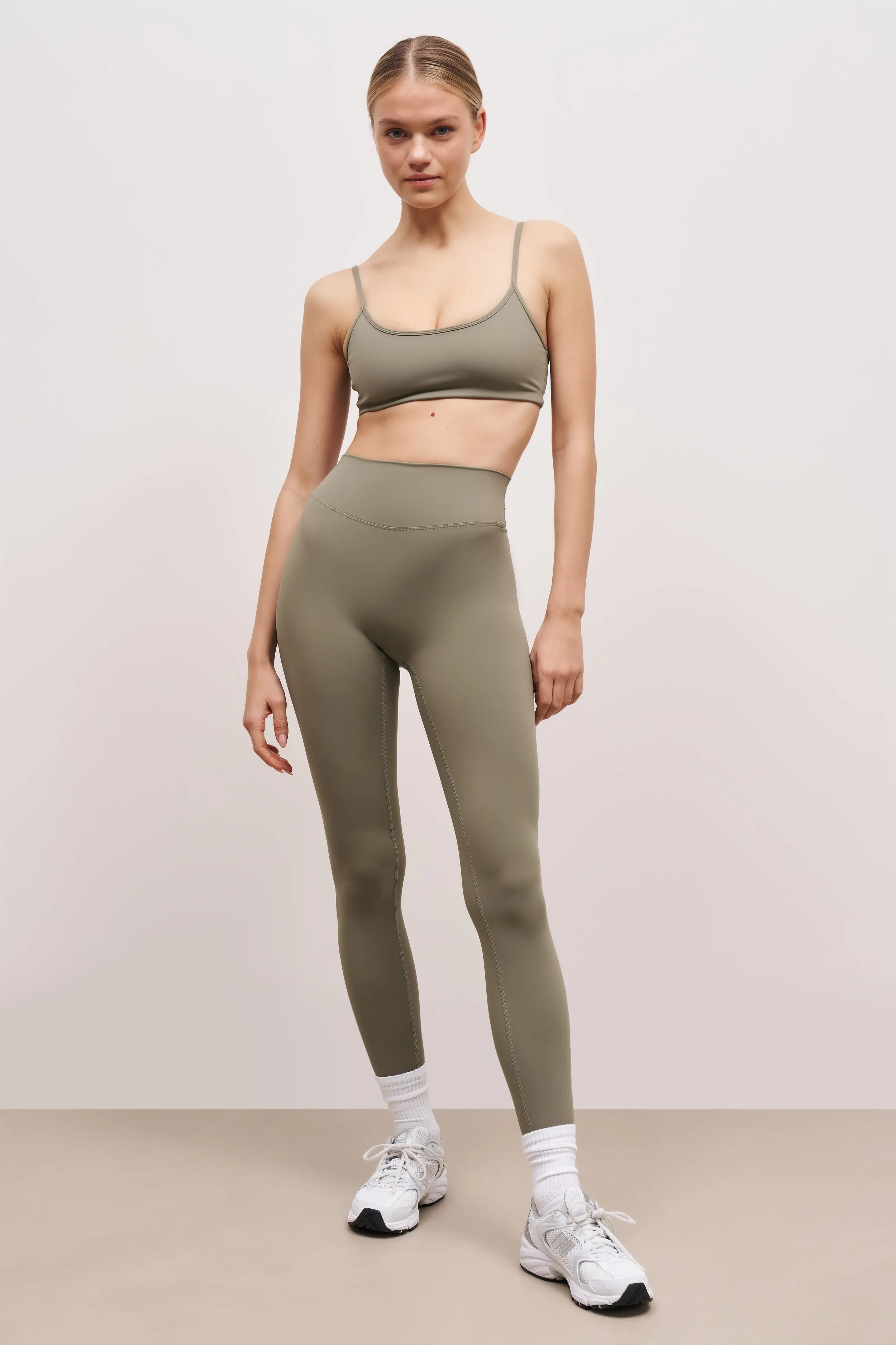 Base Sculpting Leggings - Olive