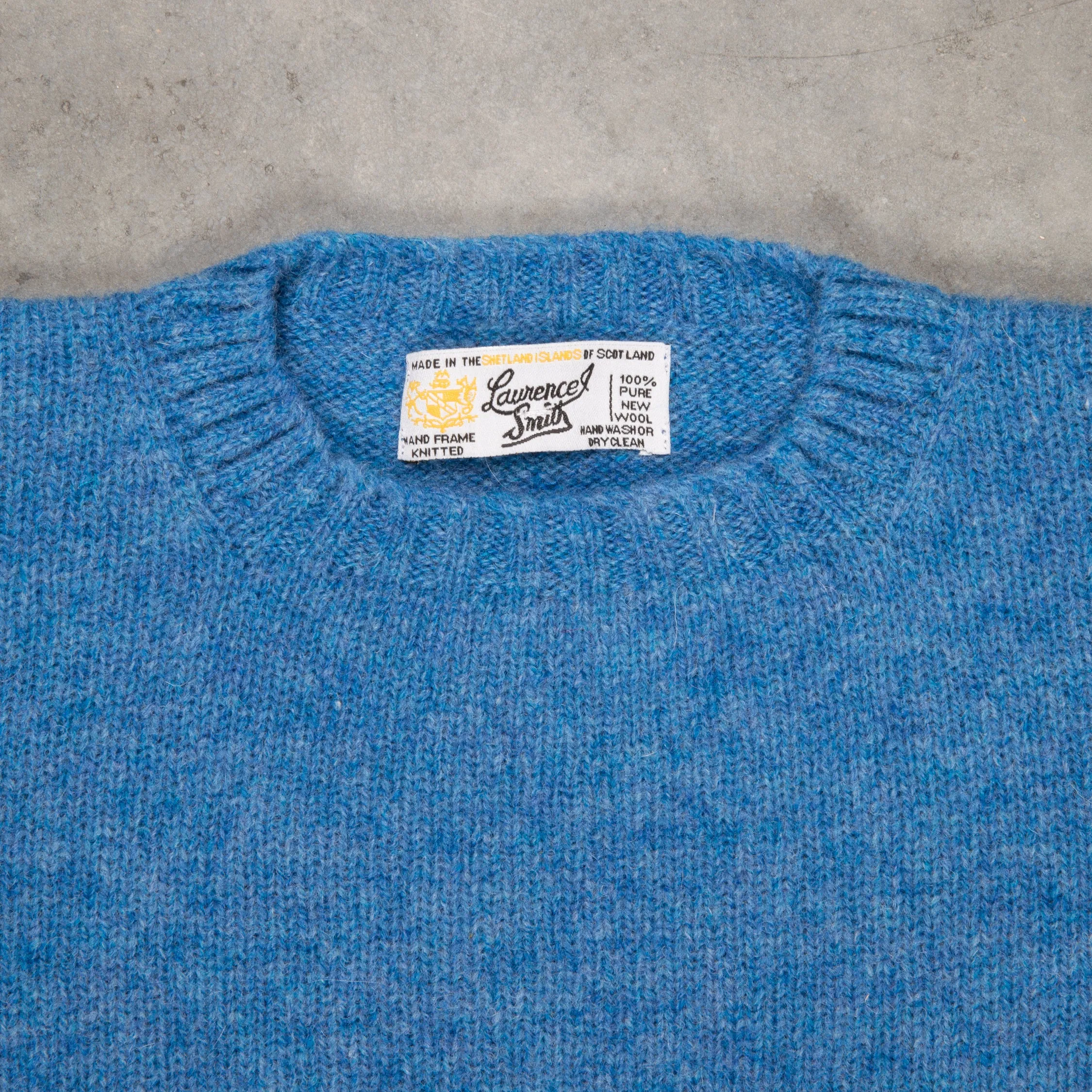 Laurence J. Smith Super soft Seamless Crew Neck Pullover Fresh Surf