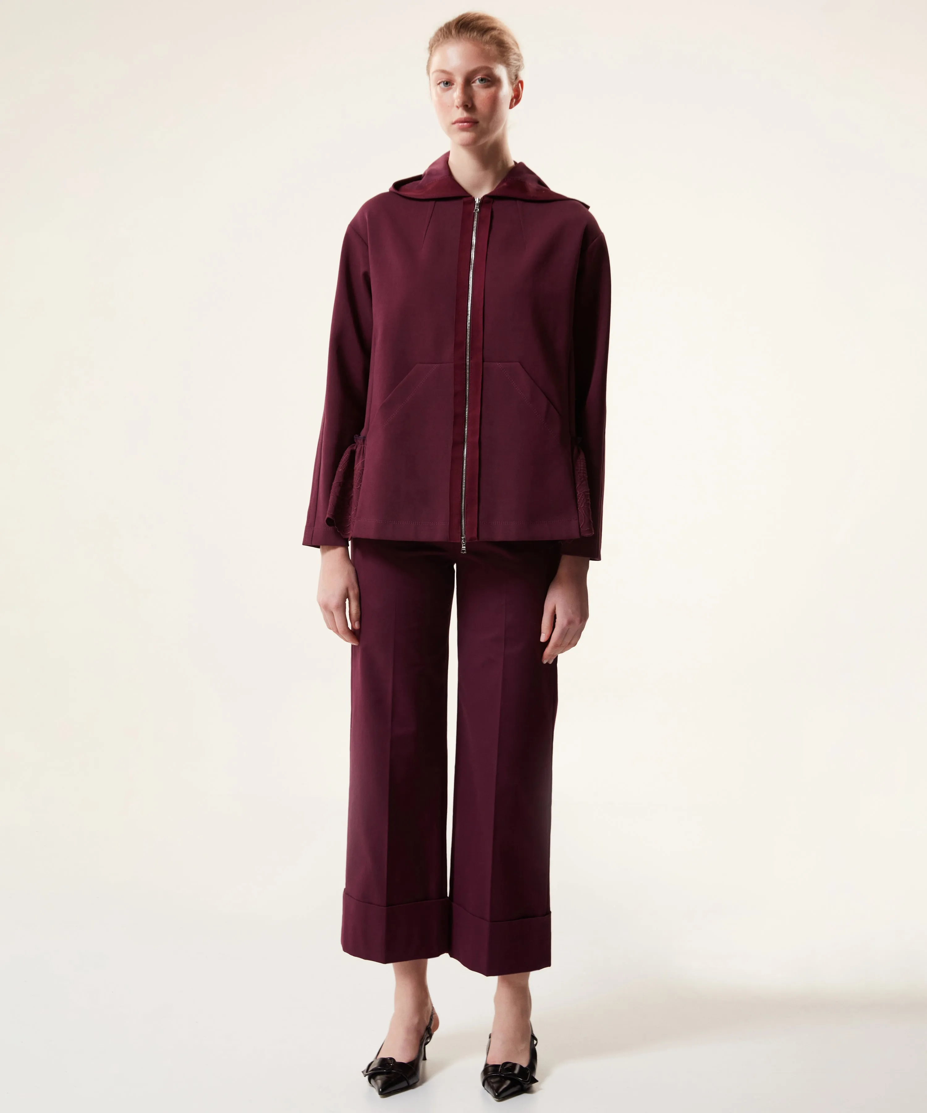 Machka Embroidered Flywheel Sweatshirt Cherry