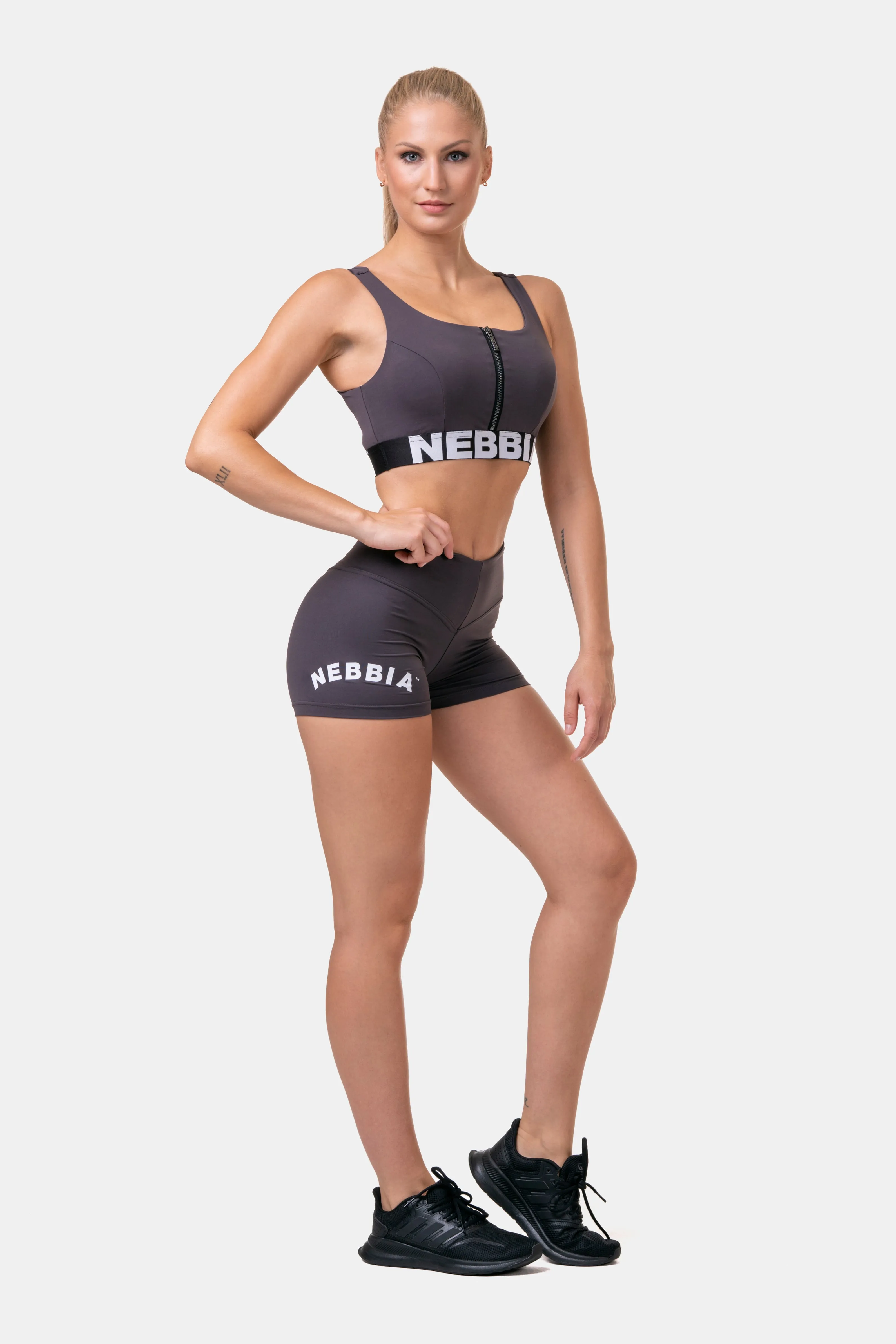 NEBBIA Classic HERO High Waist Shorts 582
