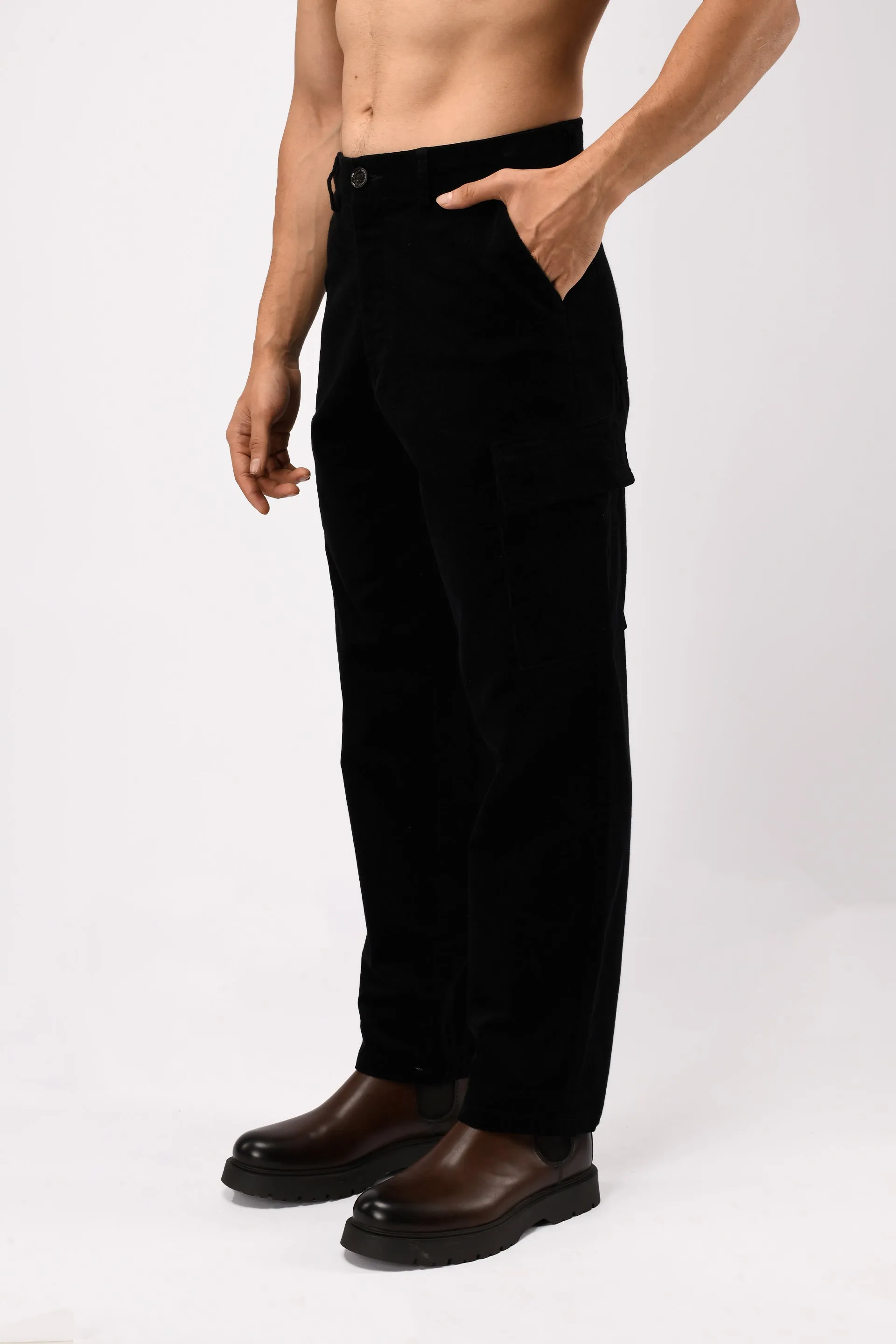 SOFT CORDUROY RELAXED CARGO PANTS IN BLACK