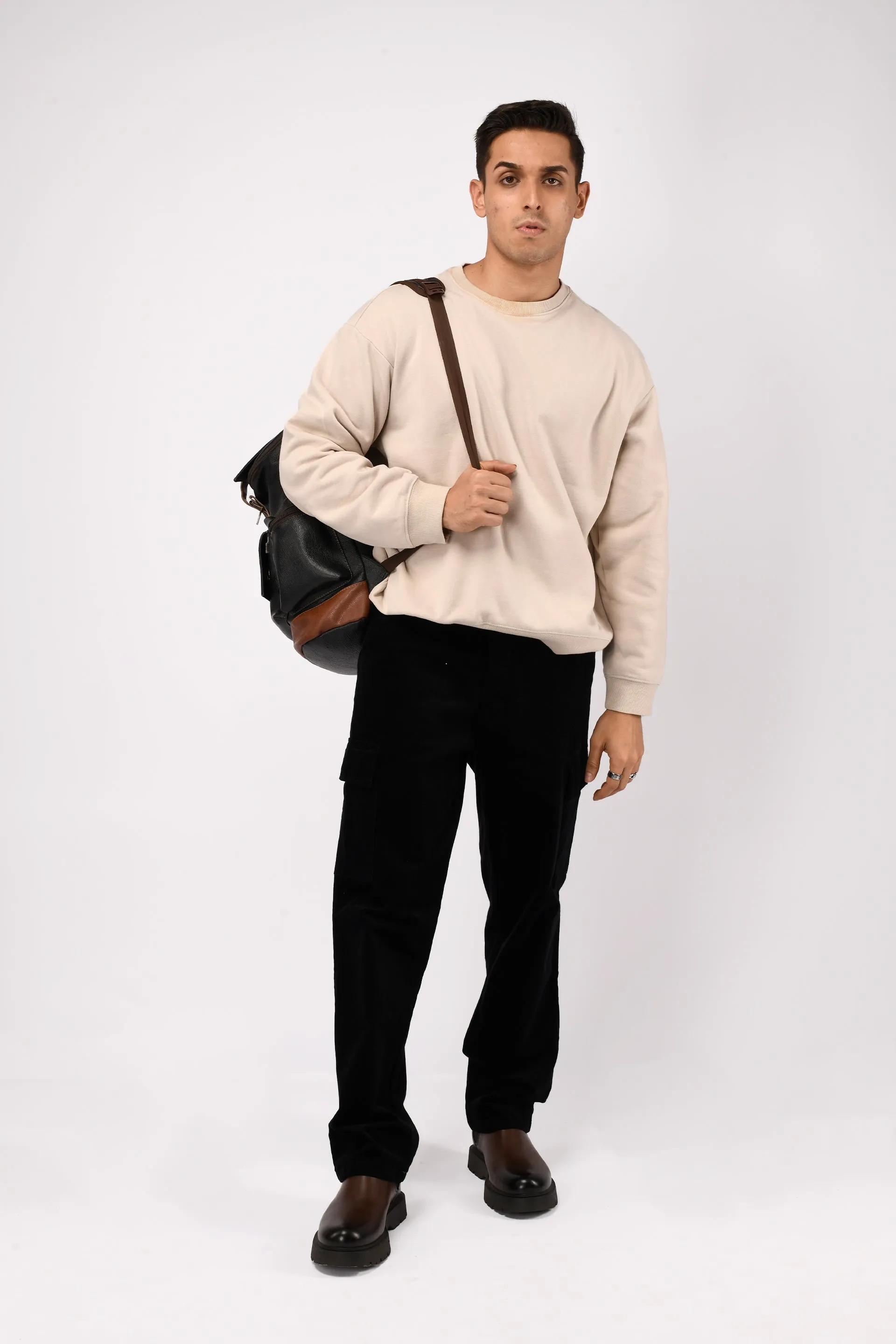 SOFT CORDUROY RELAXED CARGO PANTS IN BLACK